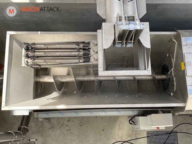 Mag-Ram® Self-Cleaning Magnet